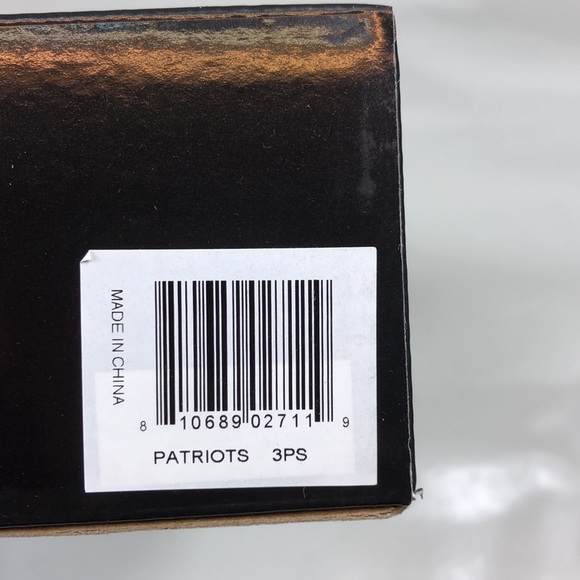 NFL New England Patriots 3 Piece Grill Set - Picture 4 of 5